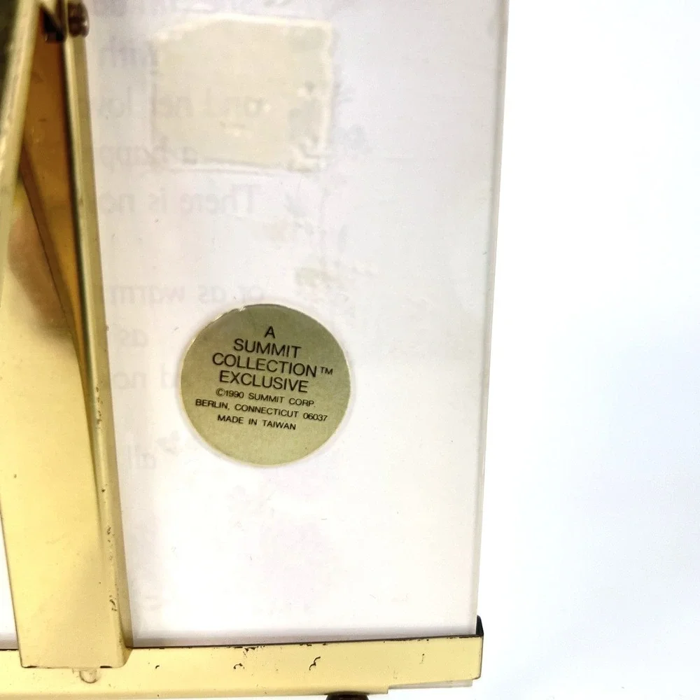 Vintage Summit Collection Mothers Poem Frame Music Box Love Makes World Go Round
